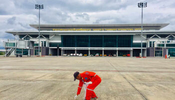 Дороги, ведущие к аэропорту Накхонситхаммарат, затоплены