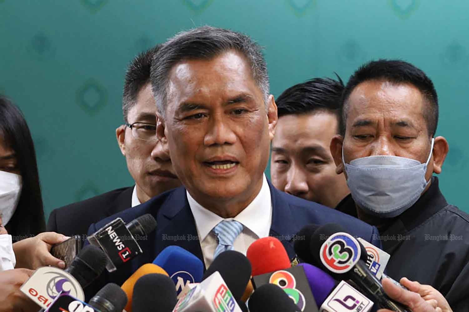 Еврокомиссия преуменьшает опасения по поводу вмешательства в выборы