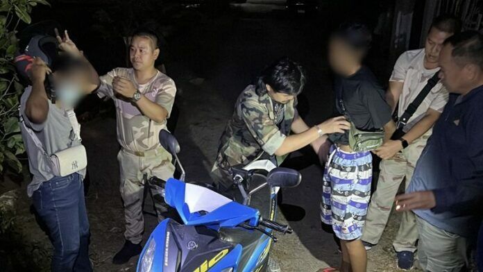 Женщина арестована с 2000 таблетками метамфетамина в Банг-Яе