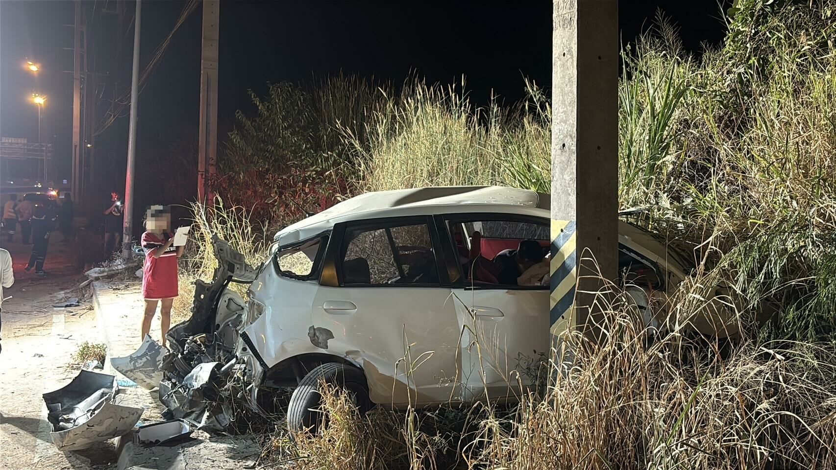 Женщина избежала смерти в результате крушения на полюсе в Паттайе, сообщает spirit