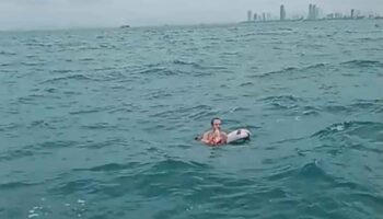 Измученного россиянина нашли голым в море у берегов Паттайи