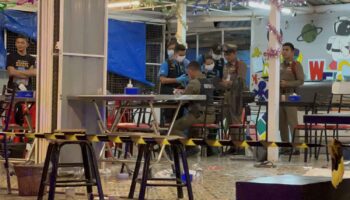 Именинники теряют обоих родителей, когда разгневанный клиент устраивает стрельбу в ресторане