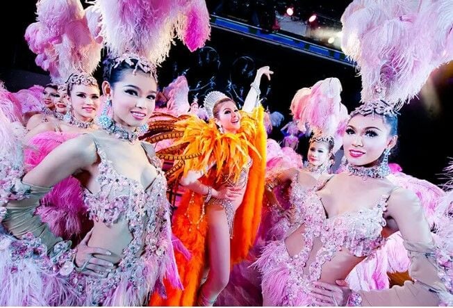 Кабаре на Пхукете увеличивает экономику на 200 миллионов бат в год