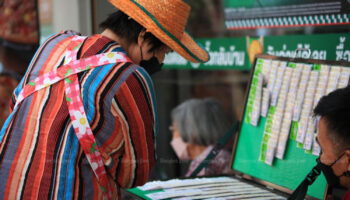 Кабинет министров одобрил законопроект о "пенсионной лотерее"