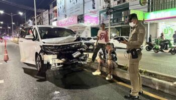 Китаец, обвиняемый в аварии со смертельным исходом в Паттайе, приклеился к телефону