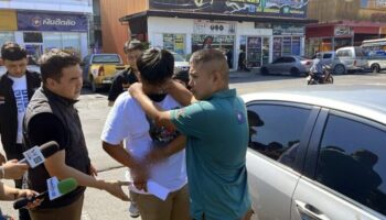 Молодой человек арестован после смертельного нападения с ножом в Самут-Пракане