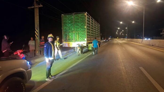 Мотоциклист серьезно пострадал после того, как отвлекся на телефон, что привело к аварии