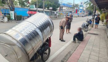 Мужчина из Бангкока попался на краже 1100-литрового резервуара для воды