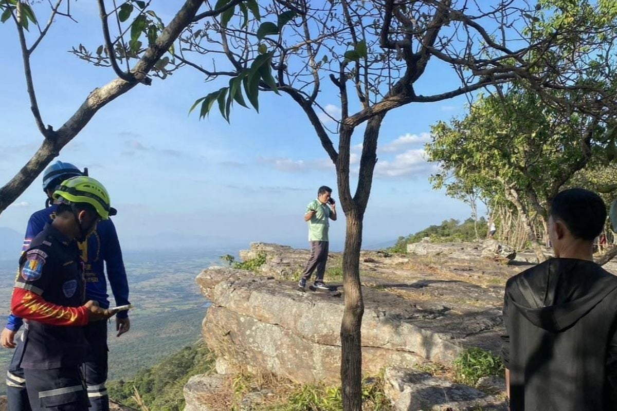Мужчина из Таиланда погиб, упав со смотровой площадки Кхао Хуа Нак в Чайяпхуме