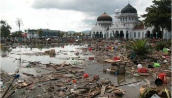 Отец-австралиец борется за выживание и исцеление после потери сына в результате цунами