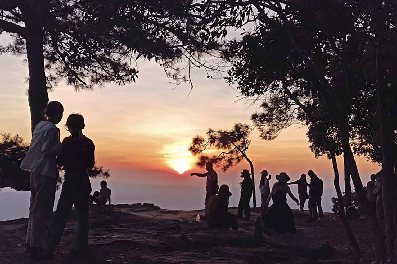 Парк Фу Крадуенг на севере Таиланда вновь открывается после гибели туриста