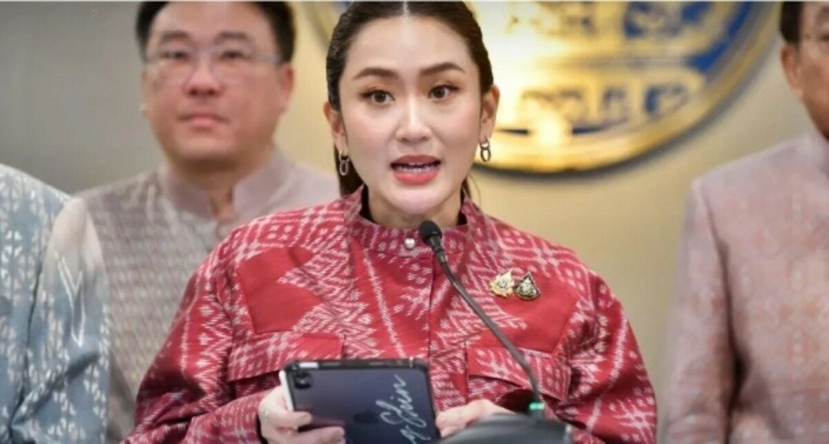 Паэтонгтарн сталкивается с негативной реакцией из-за неудач в борьбе с наводнениями