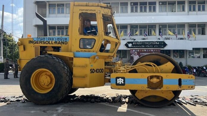 Полиция Лоэя конфисковала 90 велосипедов в ходе разгона уличных гонок