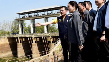 Премьер-министр Таиланда рассказал о новой политике во время визита в Isan