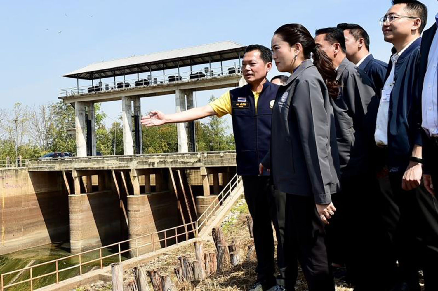 Премьер-министр Таиланда рассказал о новой политике во время визита в Isan