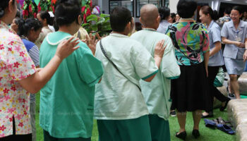 Программа борьбы с раком в любом месте "наносит ущерб больницам"