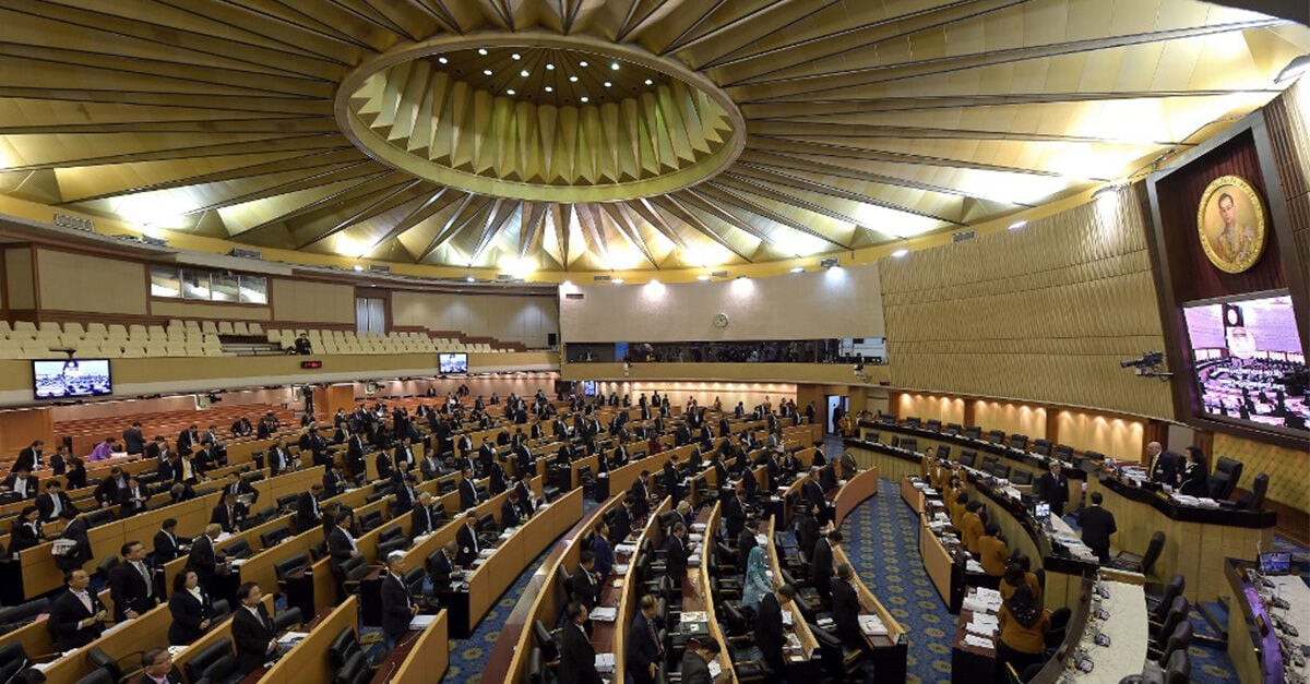 Сенат проголосует на вызывающем разногласия референдуме по правилу двойного большинства