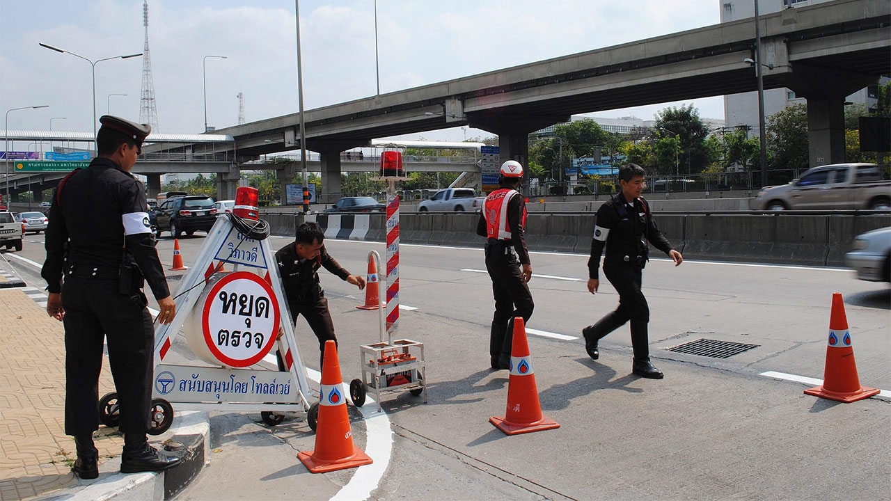 Сотрудники полиции Удонтхани отстранены от должности из-за обвинений в даче взяток за нарушение правил дорожного движения