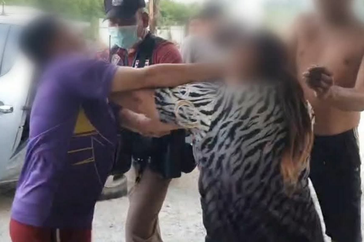 Тайская женщина столкнулась с попыткой линчевания после нападения с ножом на мальчика