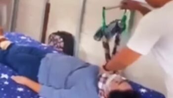 Тайский мужчина вызывает подозрения, так как мать умирает через 10 дней после хиропрактики