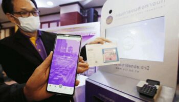 Тайский суд обязал DLT выдать водителю наклейку о транспортном налоге