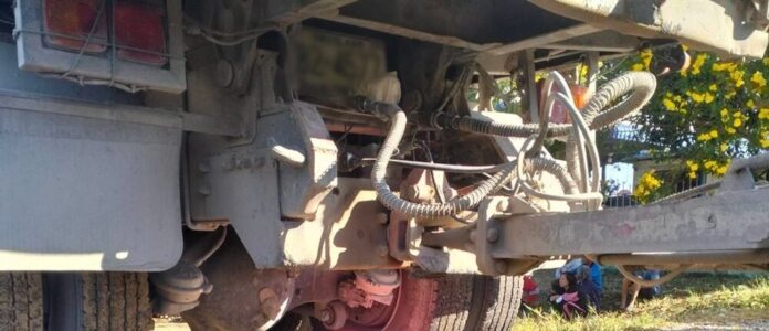 Трагический несчастный случай на стройплощадке в Лопбури: грузовик сбил рабочего