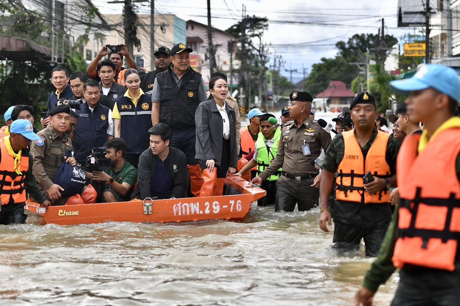 Южные наводнения отступают: вечер