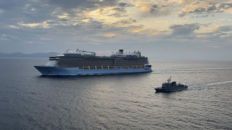 Anthem of the Seas подыграл пхукетским морякам в тренировочной миссии