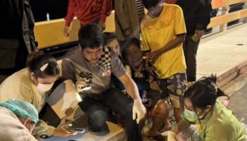 В результате столкновения мотоцикла и автомобиля на мосту Клонг-Клунг погиб один человек