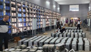 В Чонбури изъято 996 устройств для майнинга биткоинов