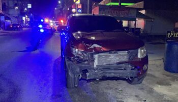 Мотоциклист погиб в результате столкновения пикапа на Сой Нонг Кет Яй