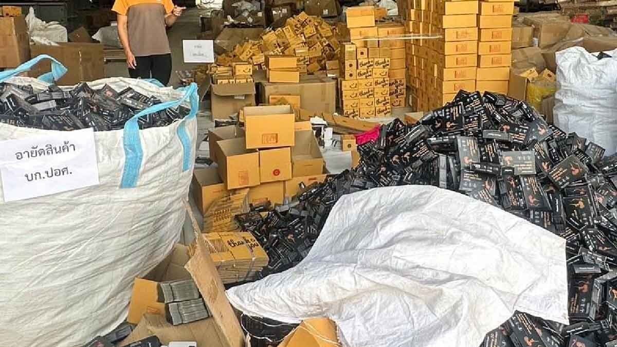 На складе в Самут Пракан обнаружены запрещенные витамин С и кофе