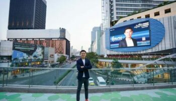 Отец лидера демократов в Бангкоке попал в больницу после 2.5 часов вечера