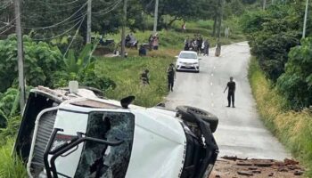 Отмеченный наградами учитель полиции, сын которого был убит из засады