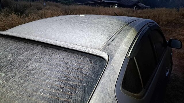 Предупреждение о заморозках: в Пхетчабуне похолодало до -3 градусов по Цельсию