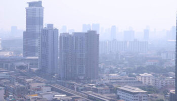 Премьер-министр распорядился о неделе бесплатного проезда в общественном транспорте для борьбы с ТЧМ2.5