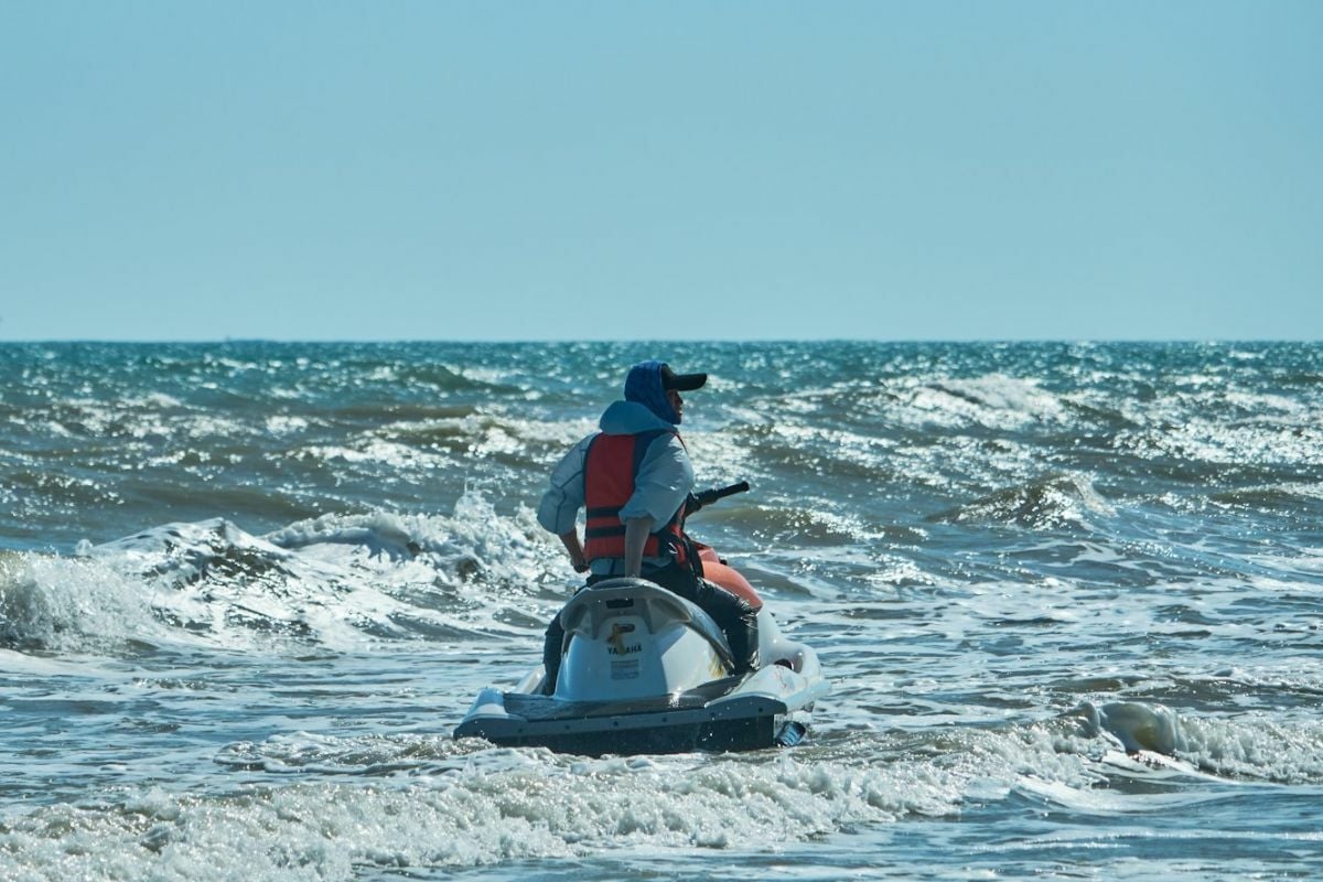 Россиянин остается на свободе после попытки кражи гидроцикла на Пхукете