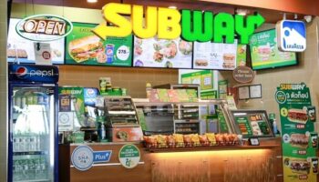 Турист из аэропорта Пхукета просит за билеты в метро более 3000 бат