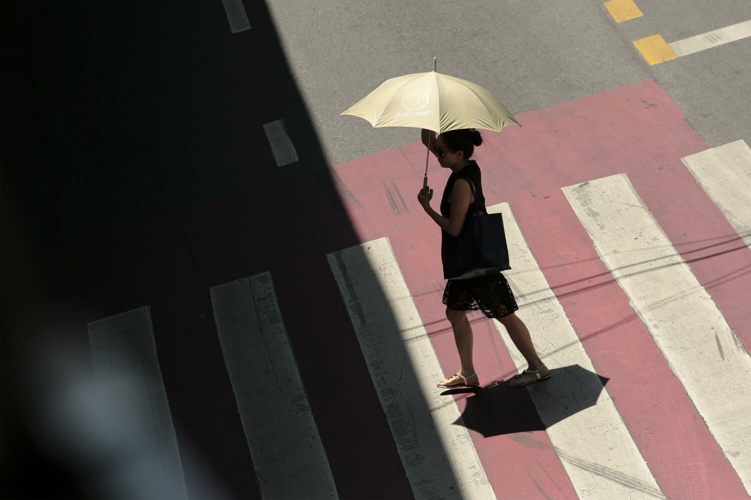 Бангкок готовится к грозам, сильному запылению и жарким дням