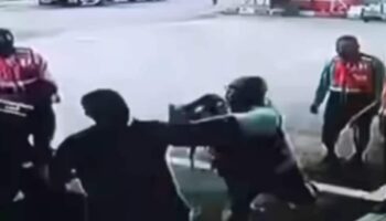 Бывший тайский боксер пострадал в результате нападения банды из-за спора о парковке (видео)