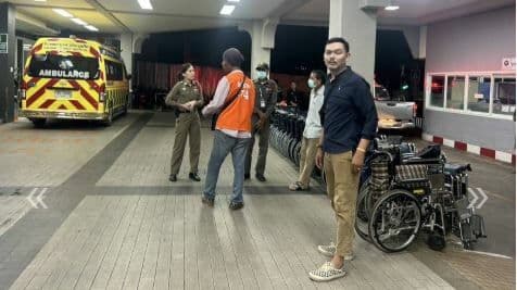 Вражда между мототакси на Пхукете переросла в кровавую поножовщину на улице