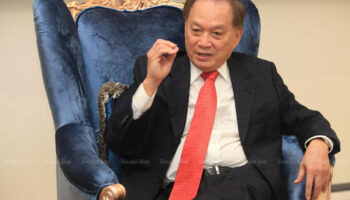 Доктору Буну Ванасину предъявлено обвинение в мошенничестве