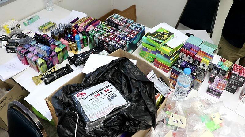 Жительница Мьянмы арестована за незаконную продажу электронных сигарет в Чумпхоне