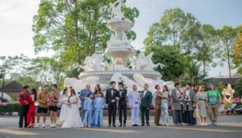 Любовь побеждает в Транге: Знаменитая подводная свадьба в Таиланде празднует равенство