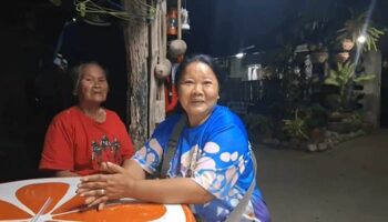 Монах, продавец и надуватель воздушных шаров зарабатывают золото "уродливыми’ лотерейными билетами