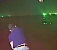 Мужчина из Бирмы приговорен к 15 суткам тюрьмы за то, что бросил собаку в море