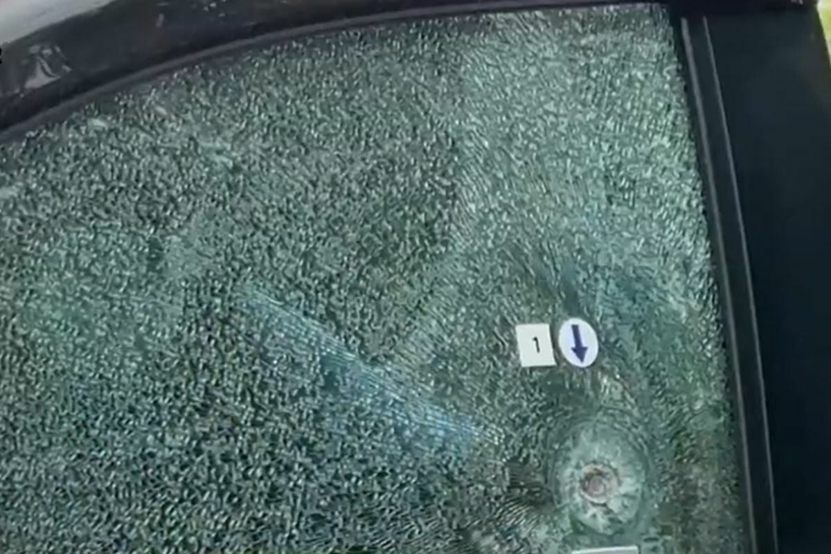 Мужчина из Таиланда нашел пропавшую жену мертвой вместе с предполагаемым любовником в припаркованной машине