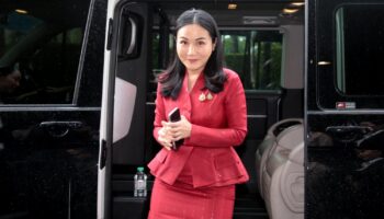 Нарумон переизбран лидером Оак Дхарма