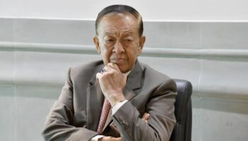 Никакого референдума по законопроектам о переписывании устава: Ван