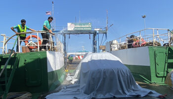 Паромный оператор разрешит перевозить электромобили на борт до острова Самуи на следующей неделе